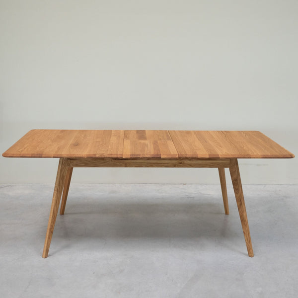 Mesa de comedor extensible de madera maciza roble Geneva | NordicStory
