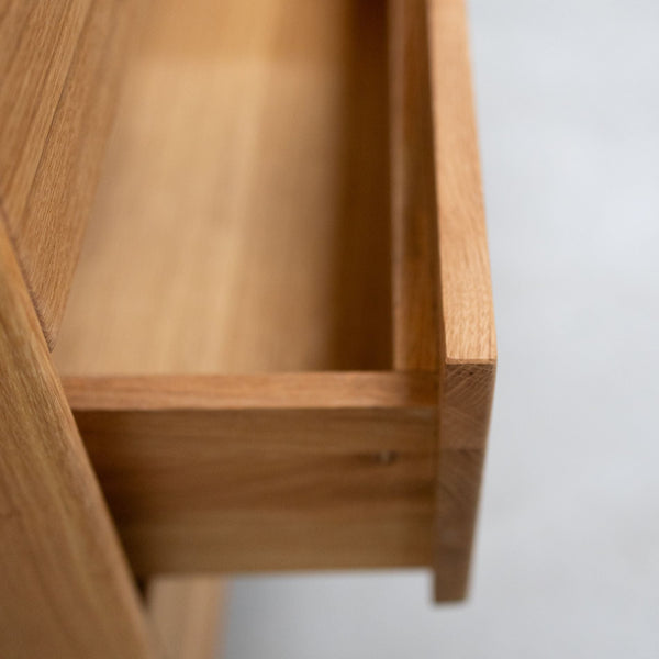 Comoda de madera maciza roble Geneva | NordicStory
