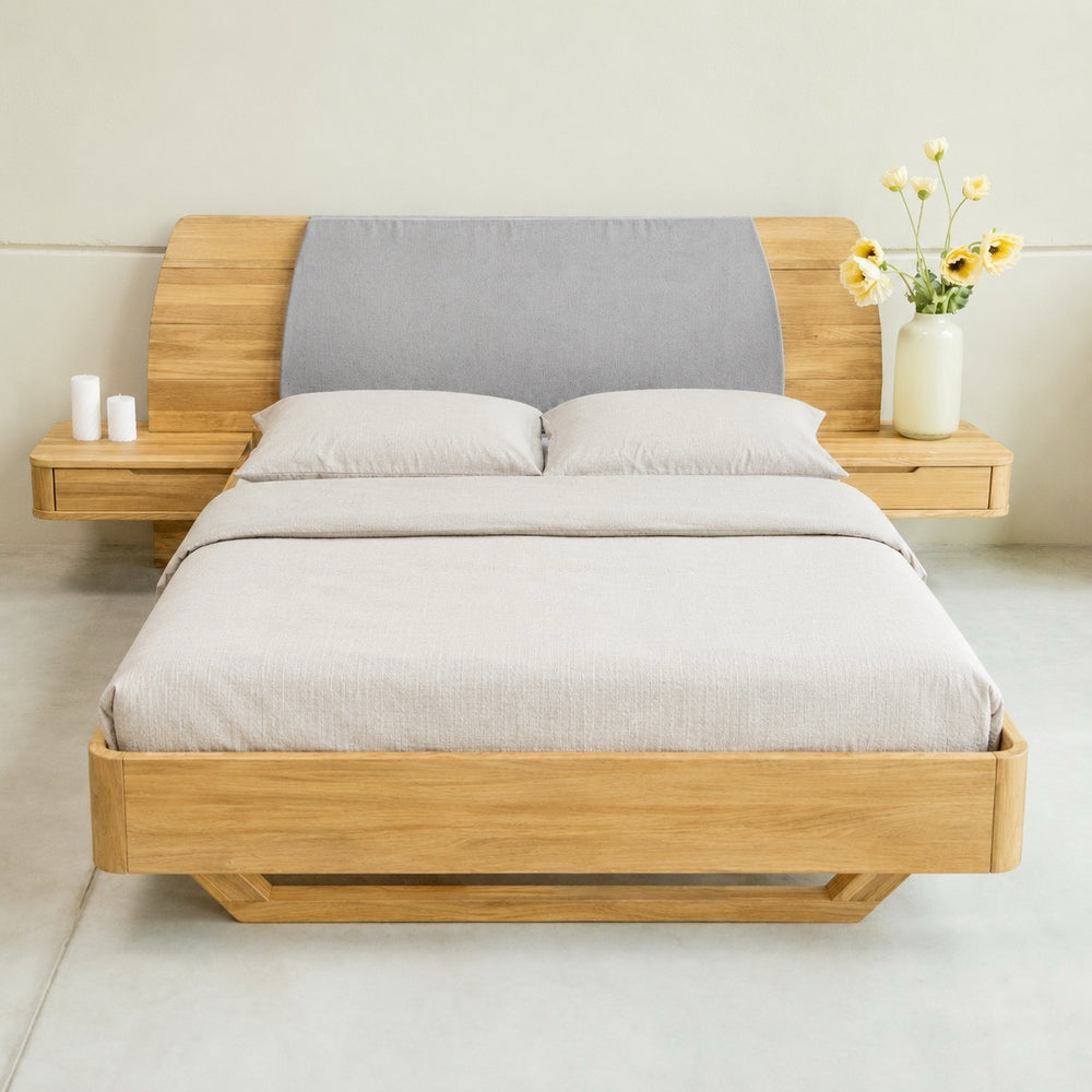 Cama de madera maciza de roble con mesillas adosadas ALINA | NordicStory