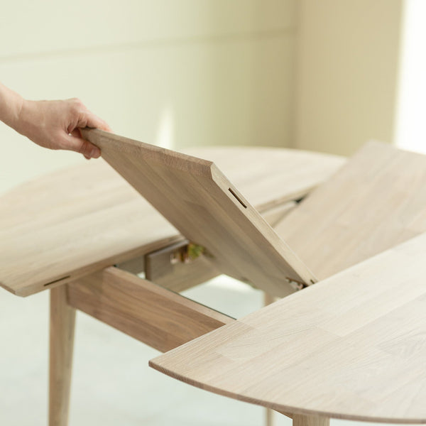Mesa de comedor redonda y extensible de madera maciza de roble Escandi 3 | NordicStory