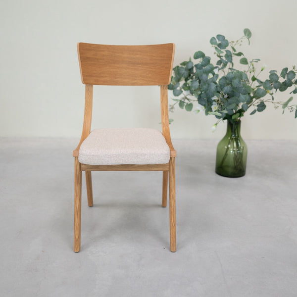 Pack de 2 o 4 Sillas de Comedor de Madera Maciza de Roble Lucas, tapizado Gris o Beige | NordicStory